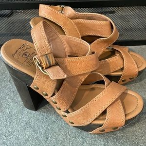 Lucky Brand Sandals 7.5